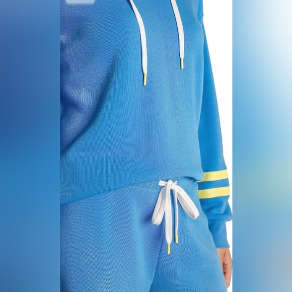 *NWT*Beautiful Ladies ~PJ SALVAGE~The Summer I Turned Pretty Soft Plush Pajamas - Picture 7 of 16